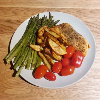 Oven salmon with asparagus