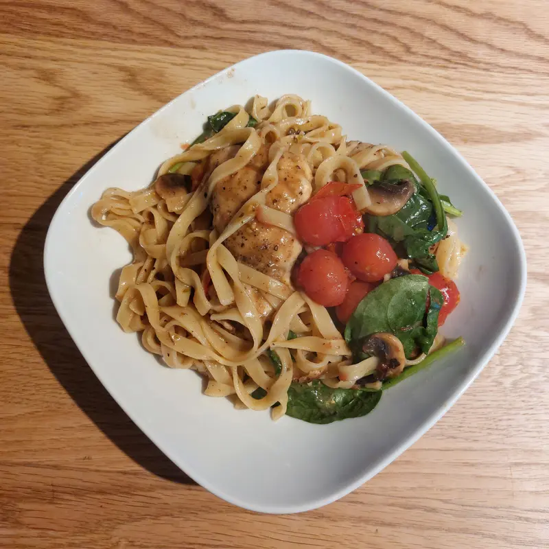 Italian-Style Skillet Chicken with Tomatoes and Mushrooms